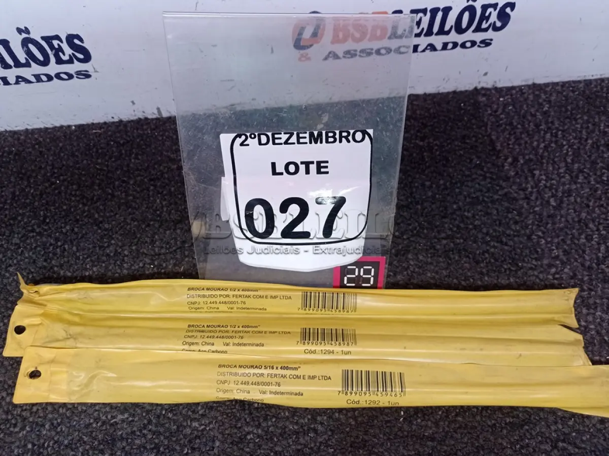 LOTE 027 - 02 BROCAS P/MOURÃO E FIBROCIMENTO ½” 400MM MARCA FERTAK E 01 BROCA P/MOURÃO E FIBROCIMENTO 5/16” 400MM MARCA FERTAK (NOVO). (NO ESTADO) ATENÇÃO! FAZER A VISITAÇÃO ANTES DE ARREMATAR, NÃO SABEMOS SE FUNCIONA. LEILÃO NÃO TEM GARANTIA E NEM DEVOLUÇÃO, SUJEITO A POSSÍVEIS AVARIAS VISÍVEIS/OCULTAS E/OU AUSÊNCIA DE COMPONENTES.