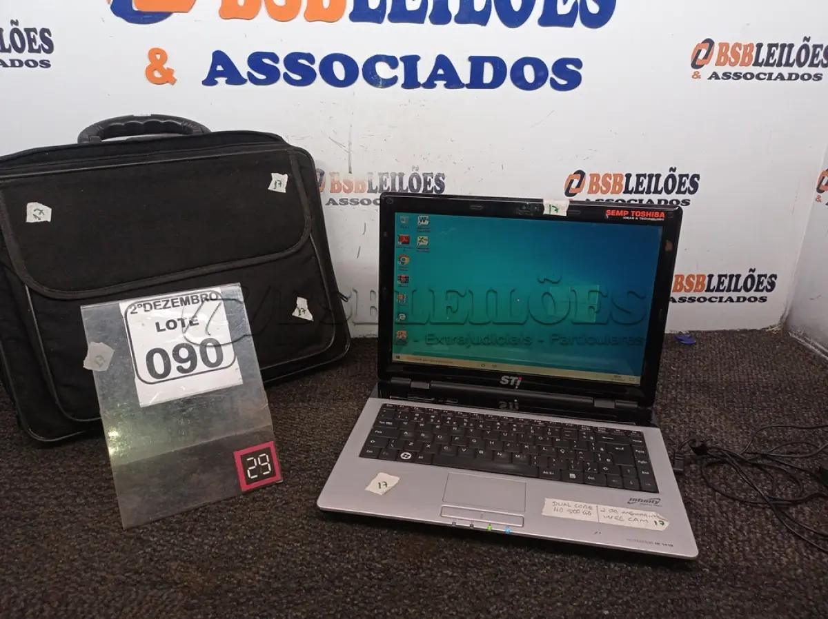 LOTE 090 - 01 NOTEBOOK MARCA STI DUAL CORE HD 500GB, 2GB DE MEMÓRIA E WEBCAM C/MALETA E FONTE. (NO ESTADO) ATENÇÃO! FAZER A VISITAÇÃO ANTES DE ARREMATAR, NÃO SABEMOS SE FUNCIONA. LEILÃO NÃO TEM GARANTIA E NEM DEVOLUÇÃO, SUJEITO A POSSÍVEIS AVARIAS VISÍVEIS/OCULTAS E/OU AUSÊNCIA DE COMPONENTES.