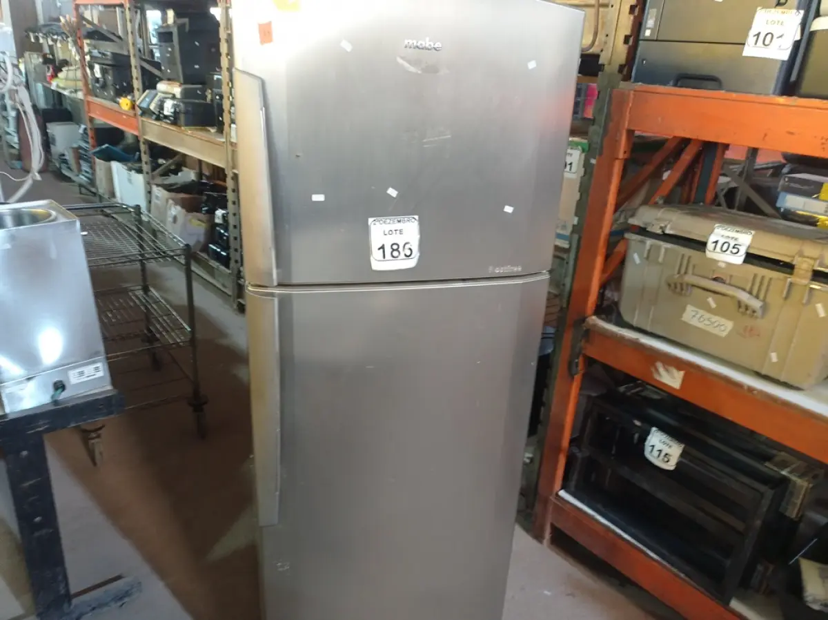 LOTE 186