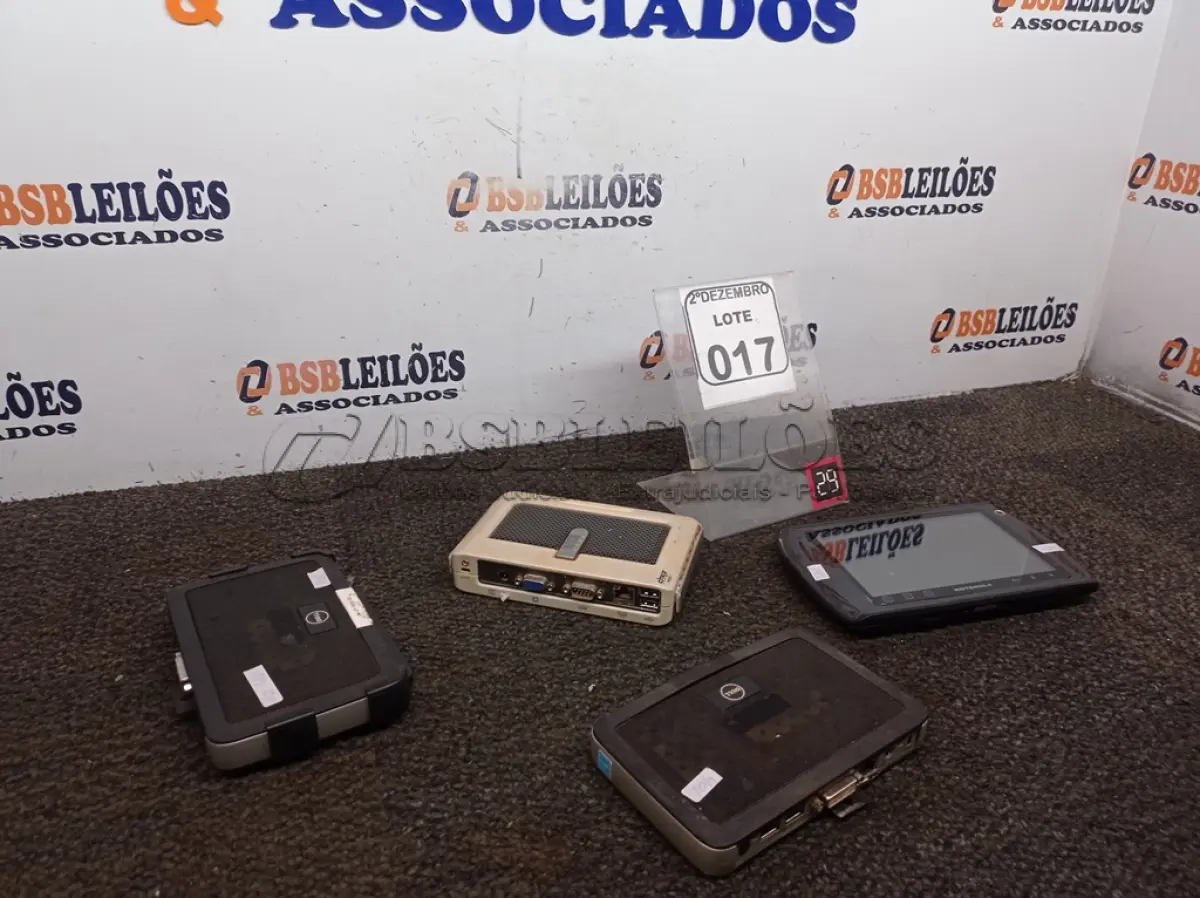 LOTE 017 - 01 TABLET MARCA MOTOROLA E 03 MINI CPU’S MARCAS DELL E WYSE. (NO ESTADO) ATENÇÃO! FAZER A VISITAÇÃO ANTES DE ARREMATAR, NÃO SABEMOS SE FUNCIONA. LEILÃO NÃO TEM GARANTIA E NEM DEVOLUÇÃO, SUJEITO A POSSÍVEIS AVARIAS VISÍVEIS/OCULTAS E/OU AUSÊNCIA DE COMPONENTES.