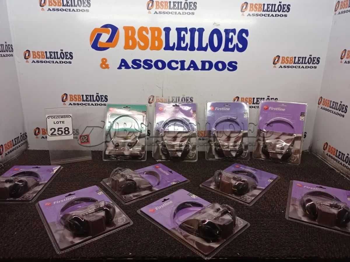 LOTE 258 - 10 FONES DE OUVIDO MARCA FISRTLINE (NOVO). (NO ESTADO) ATENÇÃO! FAZER A VISITAÇÃO ANTES DE ARREMATAR, NÃO SABEMOS SE FUNCIONA. LEILÃO NÃO TEM GARANTIA E NEM DEVOLUÇÃO, SUJEITO A POSSÍVEIS AVARIAS VISÍVEIS/OCULTAS E/OU AUSÊNCIA DE COMPONENTES.