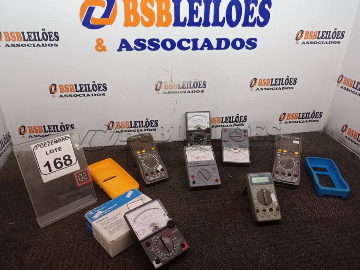 LOTE 168 - 06 MULTÍMETROS MARCAS E MODELOS DIVERSOS. (NO ESTADO) ATENÇÃO! FAZER A VISITAÇÃO ANTES DE ARREMATAR, NÃO SABEMOS SE FUNCIONA. LEILÃO NÃO TEM GARANTIA E NEM DEVOLUÇÃO, SUJEITO A POSSÍVEIS AVARIAS VISÍVEIS/OCULTAS E/OU AUSÊNCIA DE COMPONENTES.