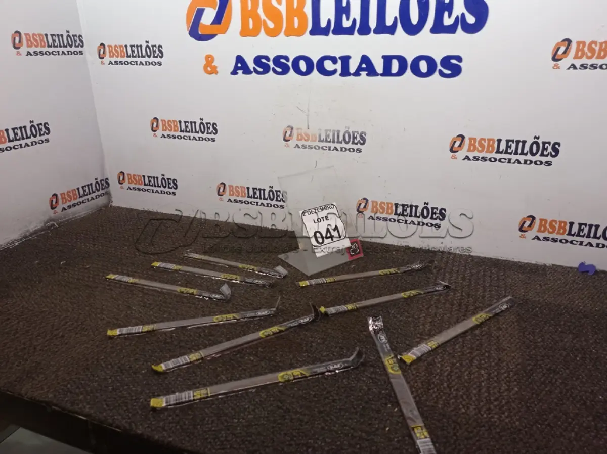 LOTE 041 - 10 LIMAS AMOLADORAS MARCA KF (NOVO). (NO ESTADO) ATENÇÃO! FAZER A VISITAÇÃO ANTES DE ARREMATAR, NÃO SABEMOS SE FUNCIONA. LEILÃO NÃO TEM GARANTIA E NEM DEVOLUÇÃO, SUJEITO A POSSÍVEIS AVARIAS VISÍVEIS/OCULTAS E/OU AUSÊNCIA DE COMPONENTES.