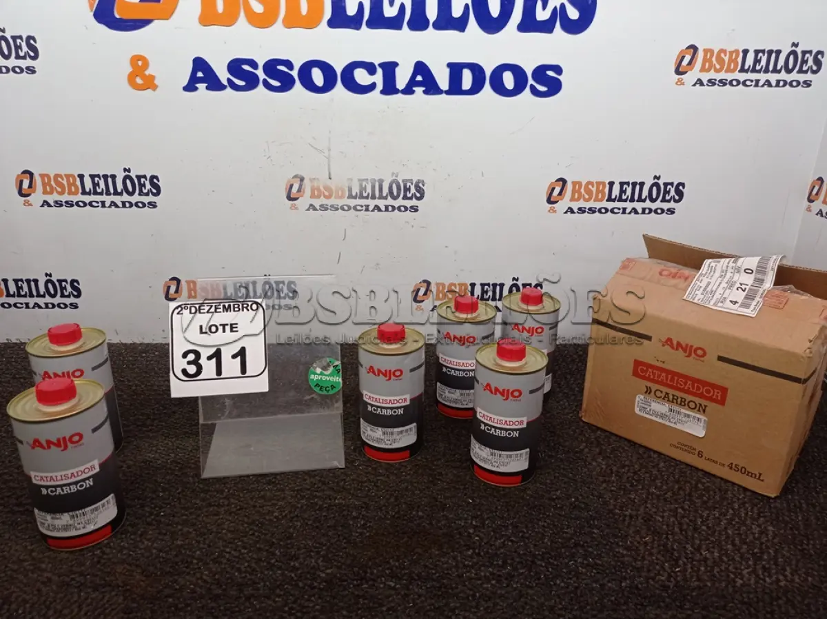 LOTE 311 - 01 CAIXA C/06 CATALISADORES MARCA ANJO CONTENDO 450ML EM CADA LATA(NOVO). (NO ESTADO) ATENÇÃO! FAZER A VISITAÇÃO ANTES DE ARREMATAR, NÃO SABEMOS SE FUNCIONA. LEILÃO NÃO TEM GARANTIA E NEM DEVOLUÇÃO, SUJEITO A POSSÍVEIS AVARIAS VISÍVEIS/OCULTAS E/OU AUSÊNCIA DE COMPONENTES.