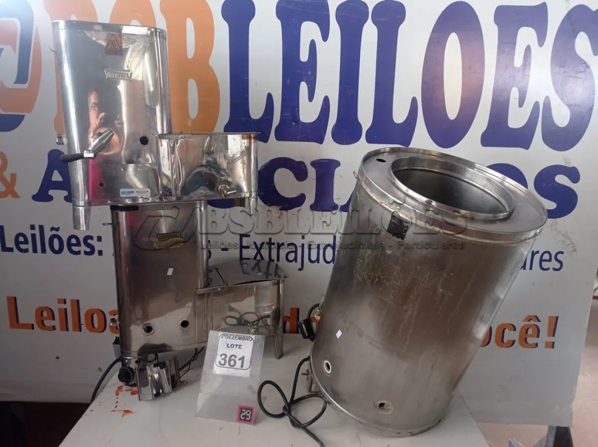 LOTE 361 - 03 CAFETEIRAS EM INOX C/AVARIAS MARCAS E MODELOS DIVERSOS. (NO ESTADO) ATENÇÃO! FAZER A VISITAÇÃO ANTES DE ARREMATAR, NÃO SABEMOS SE FUNCIONA. LEILÃO NÃO TEM GARANTIA E NEM DEVOLUÇÃO, SUJEITO A POSSÍVEIS AVARIAS VISÍVEIS/OCULTAS E/OU AUSÊNCIA DE COMPONENTES.