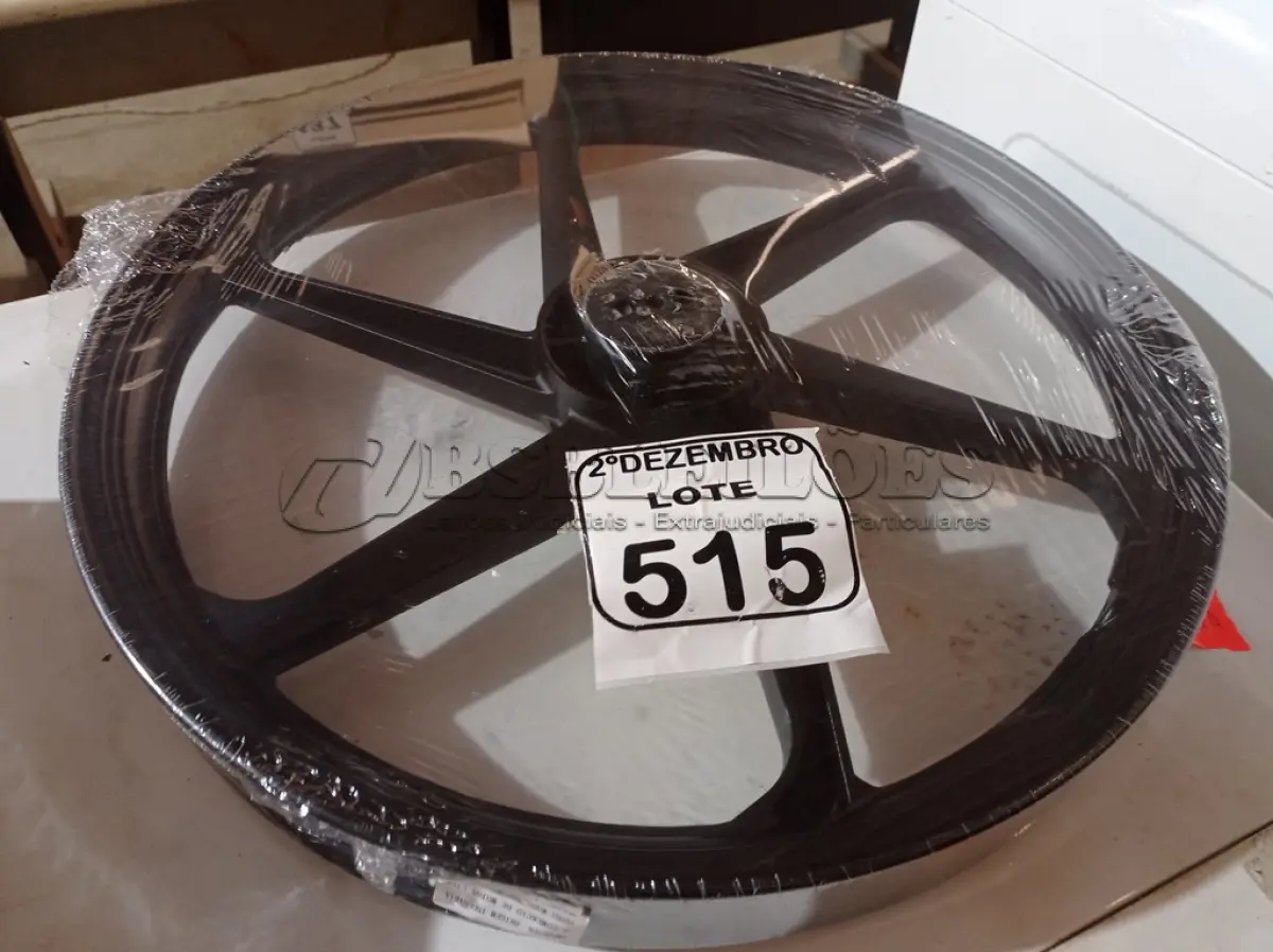LOTE 515 - 01 RODA P/MOTO CG ARO “17 PARA QUALQUER CG (NOVO). (NO ESTADO) ATENÇÃO! FAZER A VISITAÇÃO ANTES DE ARREMATAR, NÃO SABEMOS SE FUNCIONA. LEILÃO NÃO TEM GARANTIA E NEM DEVOLUÇÃO, SUJEITO A POSSÍVEIS AVARIAS VISÍVEIS/OCULTAS E/OU AUSÊNCIA DE COMPONENTES.