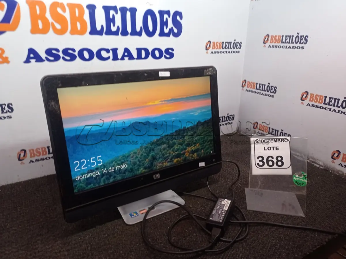 LOTE 368 - 01 ALL IN ONE MARCA HP C/TECLADO E MOUSE. (NO ESTADO) ATENÇÃO! FAZER A VISITAÇÃO ANTES DE ARREMATAR, NÃO SABEMOS SE FUNCIONA. LEILÃO NÃO TEM GARANTIA E NEM DEVOLUÇÃO, SUJEITO A POSSÍVEIS AVARIAS VISÍVEIS/OCULTAS E/OU AUSÊNCIA DE COMPONENTES.
