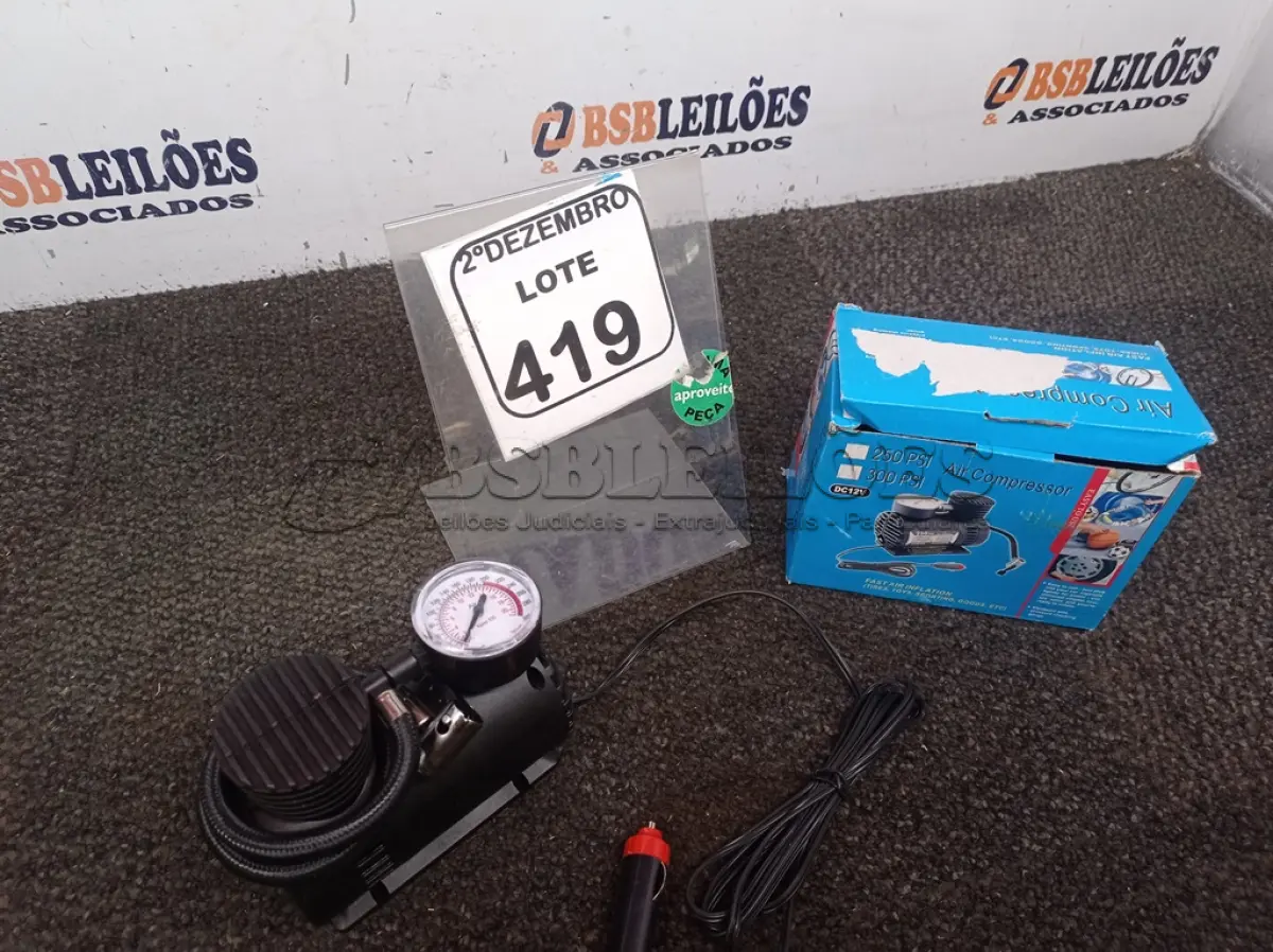 LOTE 419 - 01 MINI COMPRESSOR DE AR VEICULAR DC12V. (NO ESTADO) ATENÇÃO! FAZER A VISITAÇÃO ANTES DE ARREMATAR, NÃO SABEMOS SE FUNCIONA. LEILÃO NÃO TEM GARANTIA E NEM DEVOLUÇÃO, SUJEITO A POSSÍVEIS AVARIAS VISÍVEIS/OCULTAS E/OU AUSÊNCIA DE COMPONENTES.