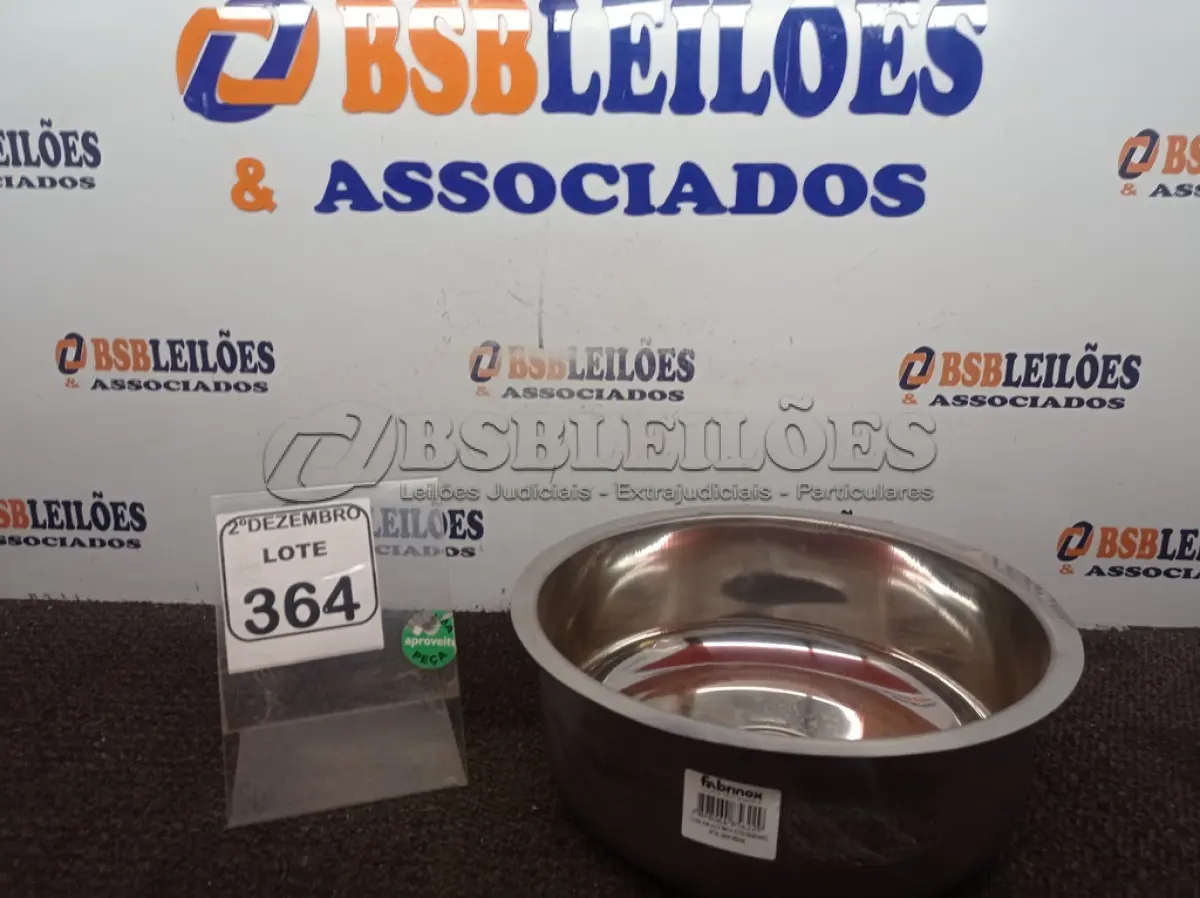 LOTE 364 - 01 CUBA EM INOX N°32 AÇO 430 32X14 MARCA FABRINOX. (NO ESTADO) ATENÇÃO! FAZER A VISITAÇÃO ANTES DE ARREMATAR, NÃO SABEMOS SE FUNCIONA. LEILÃO NÃO TEM GARANTIA E NEM DEVOLUÇÃO, SUJEITO A POSSÍVEIS AVARIAS VISÍVEIS/OCULTAS E/OU AUSÊNCIA DE COMPONENTES.