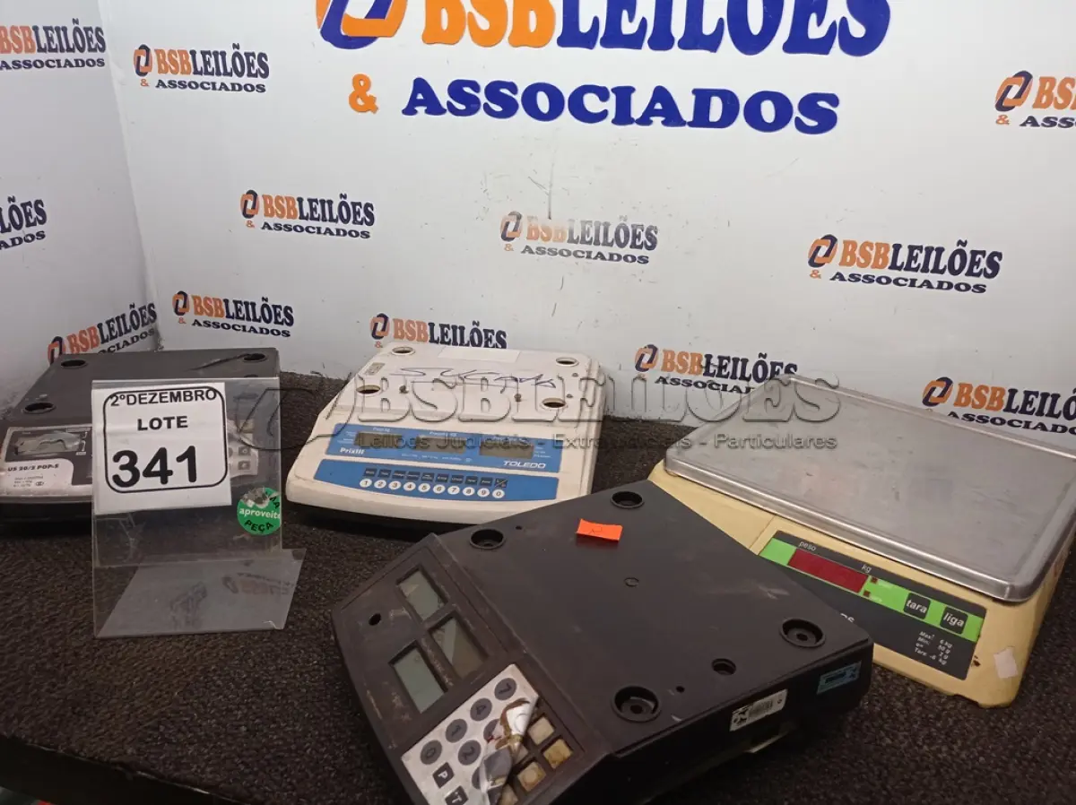 LOTE 341 - 04 BALANÇAS DIGITAIS MARCAS E MODELOS DIVERSOS P/RETIRADA DE PEÇAS. (NO ESTADO) ATENÇÃO! FAZER A VISITAÇÃO ANTES DE ARREMATAR, NÃO SABEMOS SE FUNCIONA. LEILÃO NÃO TEM GARANTIA E NEM DEVOLUÇÃO, SUJEITO A POSSÍVEIS AVARIAS VISÍVEIS/OCULTAS E/OU AUSÊNCIA DE COMPONENTES.