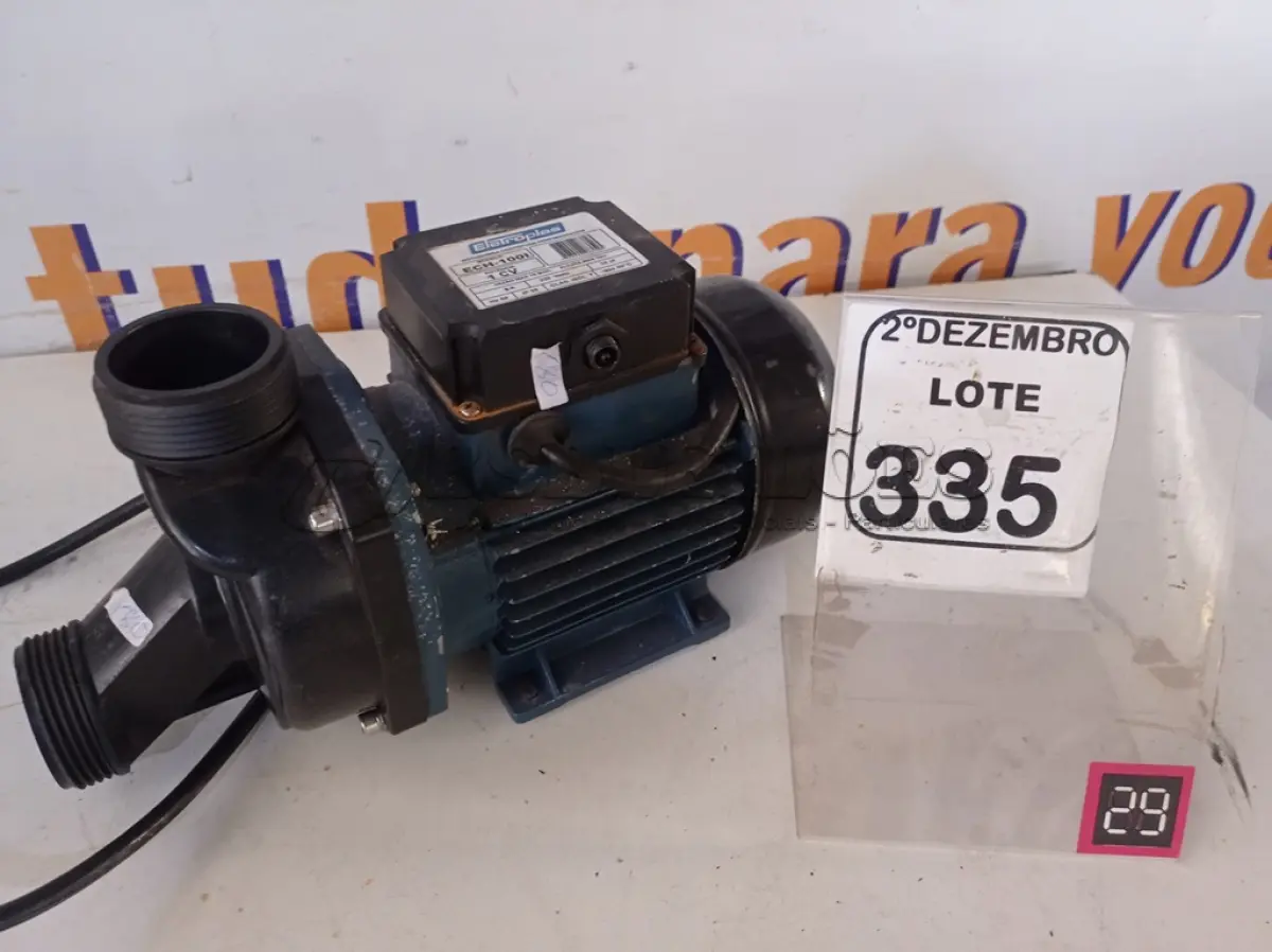 LOTE 335 - 01 MOTOBOMBA CENTRÍFUGA HIDROMASSAGEM MODELO ECH-100I POTÊNCIA 1CV. (NO ESTADO) ATENÇÃO! FAZER A VISITAÇÃO ANTES DE ARREMATAR, NÃO SABEMOS SE FUNCIONA. LEILÃO NÃO TEM GARANTIA E NEM DEVOLUÇÃO, SUJEITO A POSSÍVEIS AVARIAS VISÍVEIS/OCULTAS E/OU AUSÊNCIA DE COMPONENTES.
