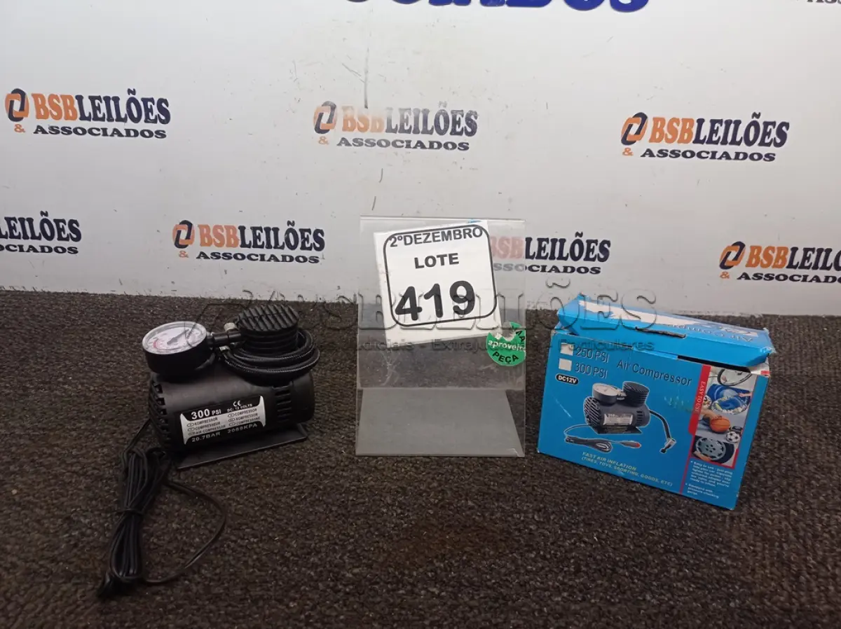 LOTE 419 - 01 MINI COMPRESSOR DE AR VEICULAR DC12V. (NO ESTADO) ATENÇÃO! FAZER A VISITAÇÃO ANTES DE ARREMATAR, NÃO SABEMOS SE FUNCIONA. LEILÃO NÃO TEM GARANTIA E NEM DEVOLUÇÃO, SUJEITO A POSSÍVEIS AVARIAS VISÍVEIS/OCULTAS E/OU AUSÊNCIA DE COMPONENTES.