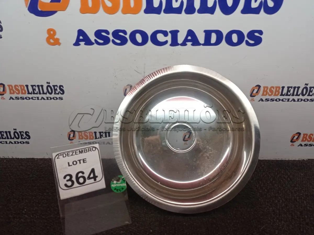 LOTE 364 - 01 CUBA EM INOX N°32 AÇO 430 32X14 MARCA FABRINOX. (NO ESTADO) ATENÇÃO! FAZER A VISITAÇÃO ANTES DE ARREMATAR, NÃO SABEMOS SE FUNCIONA. LEILÃO NÃO TEM GARANTIA E NEM DEVOLUÇÃO, SUJEITO A POSSÍVEIS AVARIAS VISÍVEIS/OCULTAS E/OU AUSÊNCIA DE COMPONENTES.