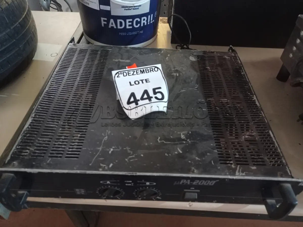 LOTE 445 - 01 AMPLIFICADOR PA-200 MARCA STANER. (NO ESTADO) ATENÇÃO! FAZER A VISITAÇÃO ANTES DE ARREMATAR, NÃO SABEMOS SE FUNCIONA. LEILÃO NÃO TEM GARANTIA E NEM DEVOLUÇÃO, SUJEITO A POSSÍVEIS AVARIAS VISÍVEIS/OCULTAS E/OU AUSÊNCIA DE COMPONENTES.