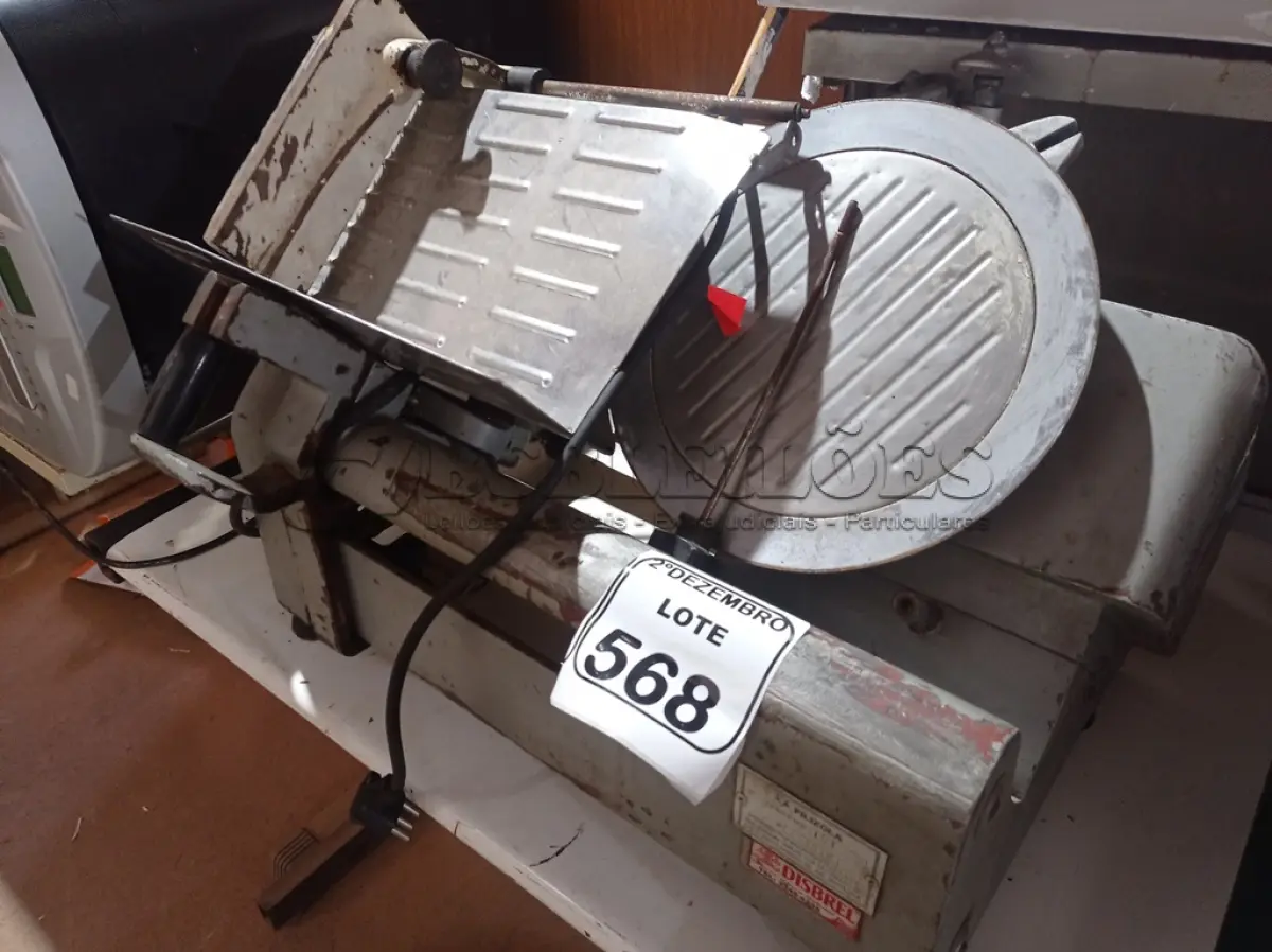 LOTE 568