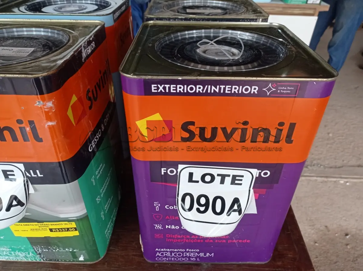 LOTE 090 - 01 LATA DE TINTA BASE COR BRANCO 16L ACRÍLICO PREMIUM MARCA SUVINIL (NO ESTADO, NÃO SABEMOS SE FUNCIONA. LEILÃO NÃO TEM GARANTIA E NEM DEVOLUÇÃO, SUJEITO A POSSÍVEIS AVARIAS VISÍVEIS/OCULTAS E/OU AUSÊNCIA DE COMPONENTES)