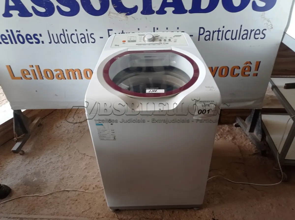 LOTE 001 - 01 LAVA ROUPA (WASHING MACHINE). (NO ESTADO EM QUE SE ENCONTRA. SUJEITO A AVARIAS OCULTAS/VISÍVEIS.) BF8609W