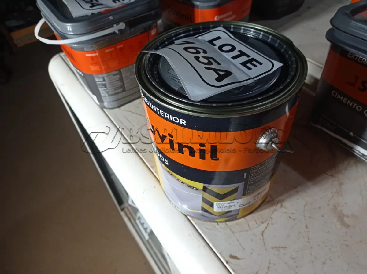 LOTE 165 - 01 LATA DE TINTA ACRÍLICA NA COR FOSCO AZUL MARCA SUVINIL 3,6L (NO ESTADO, NÃO SABEMOS SE FUNCIONA. LEILÃO NÃO TEM GARANTIA E NEM DEVOLUÇÃO, SUJEITO A POSSÍVEIS AVARIAS VISÍVEIS/OCULTAS E/OU AUSÊNCIA DE COMPONENTES)