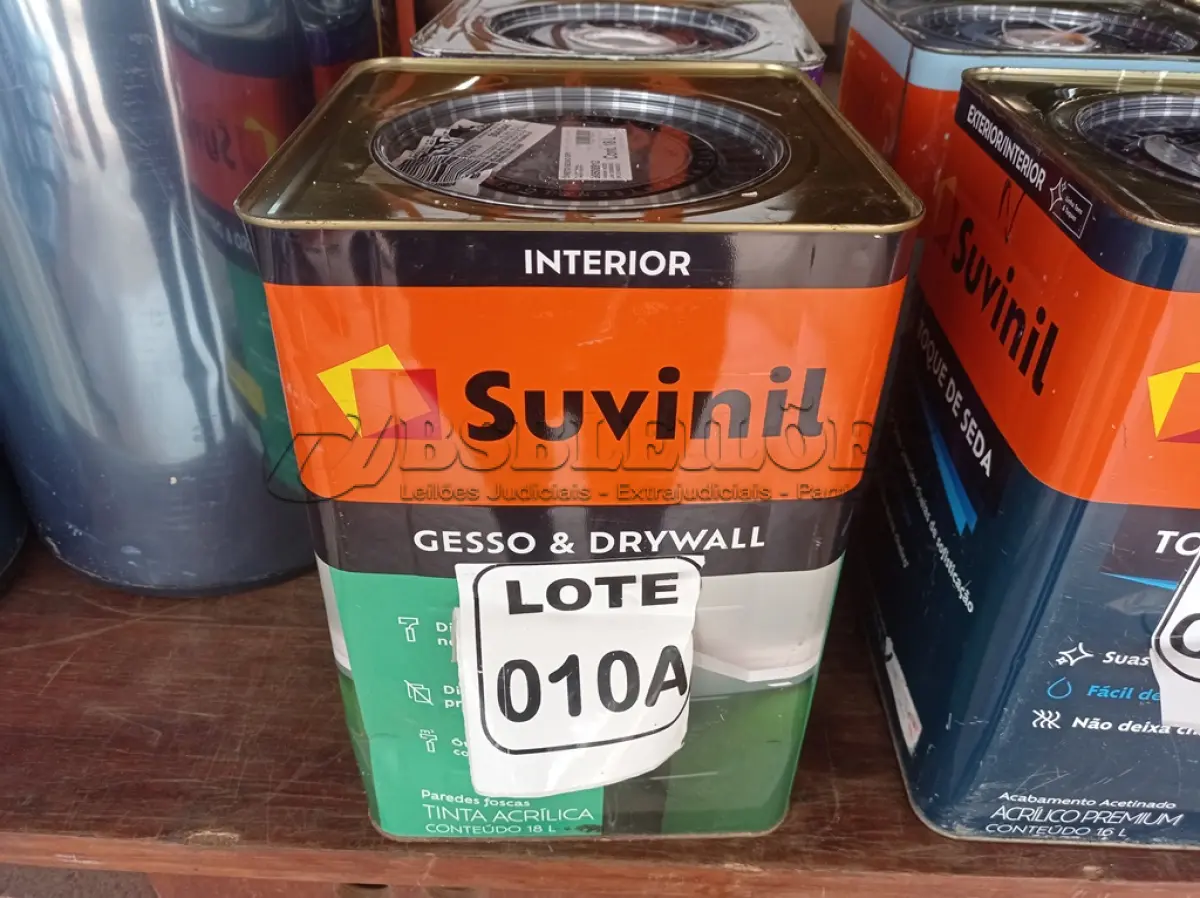 LOTE 010 - 01 LATA DE TINTA COR BRANCO 18L ACRÍLICO MARCA SUVINIL(NO ESTADO, NÃO SABEMOS SE FUNCIONA. LEILÃO NÃO TEM GARANTIA E NEM DEVOLUÇÃO, SUJEITO A POSSÍVEIS AVARIAS VISÍVEIS/OCULTAS E/OU AUSÊNCIA DE COMPONENTES)