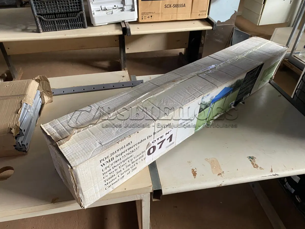 LOTE 071 - 01 - TENDA GAZEBO 2 X 2 MTS DOBRÁVEL SANFONADA RETRÁTIL FÁCIL AZUL (NO ESTADO, NÃO SABEMOS SE FUNCIONA. LEILÃO NÃO TEM GARANTIA E NEM DEVOLUÇÃO, SUJEITO A POSSÍVEIS AVARIAS VISÍVEIS/OCULTAS E/OU AUSÊNCIA DE COMPONENTES)