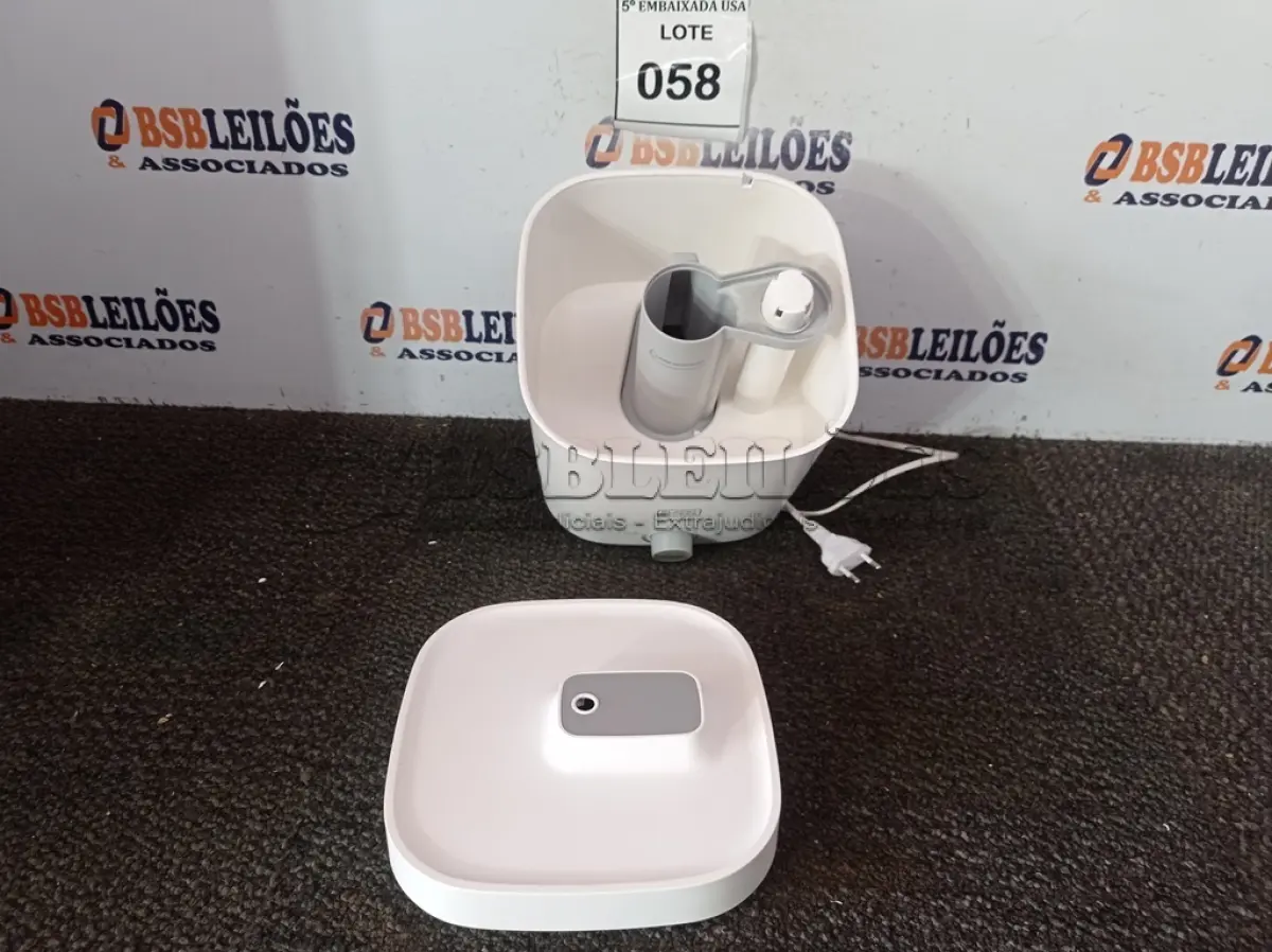 LOTE 058 - 01 UMIDIFICADOR (HUMIDIFIER). (NO ESTADO EM QUE SE ENCONTRA. SUJEITO A AVARIAS OCULTAS/VISÍVEIS.)