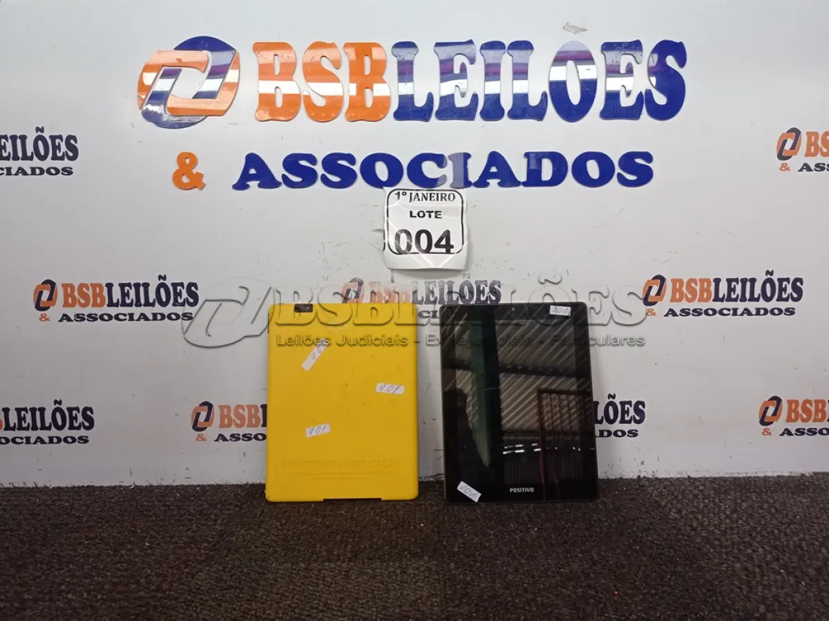 LOTE 004 - 02 TABLETS MARCA POSITIVO C/AVARIAS S/CARREGADOR. (NO ESTADO) ATENÇÃO! FAZER A VISITAÇÃO ANTES DE ARREMATAR, NÃO SABEMOS SE FUNCIONA. LEILÃO NÃO TEM GARANTIA E NEM DEVOLUÇÃO, SUJEITO A POSSÍVEIS AVARIAS VISÍVEIS/OCULTAS E/OU AUSÊNCIA DE COMPONENTES.