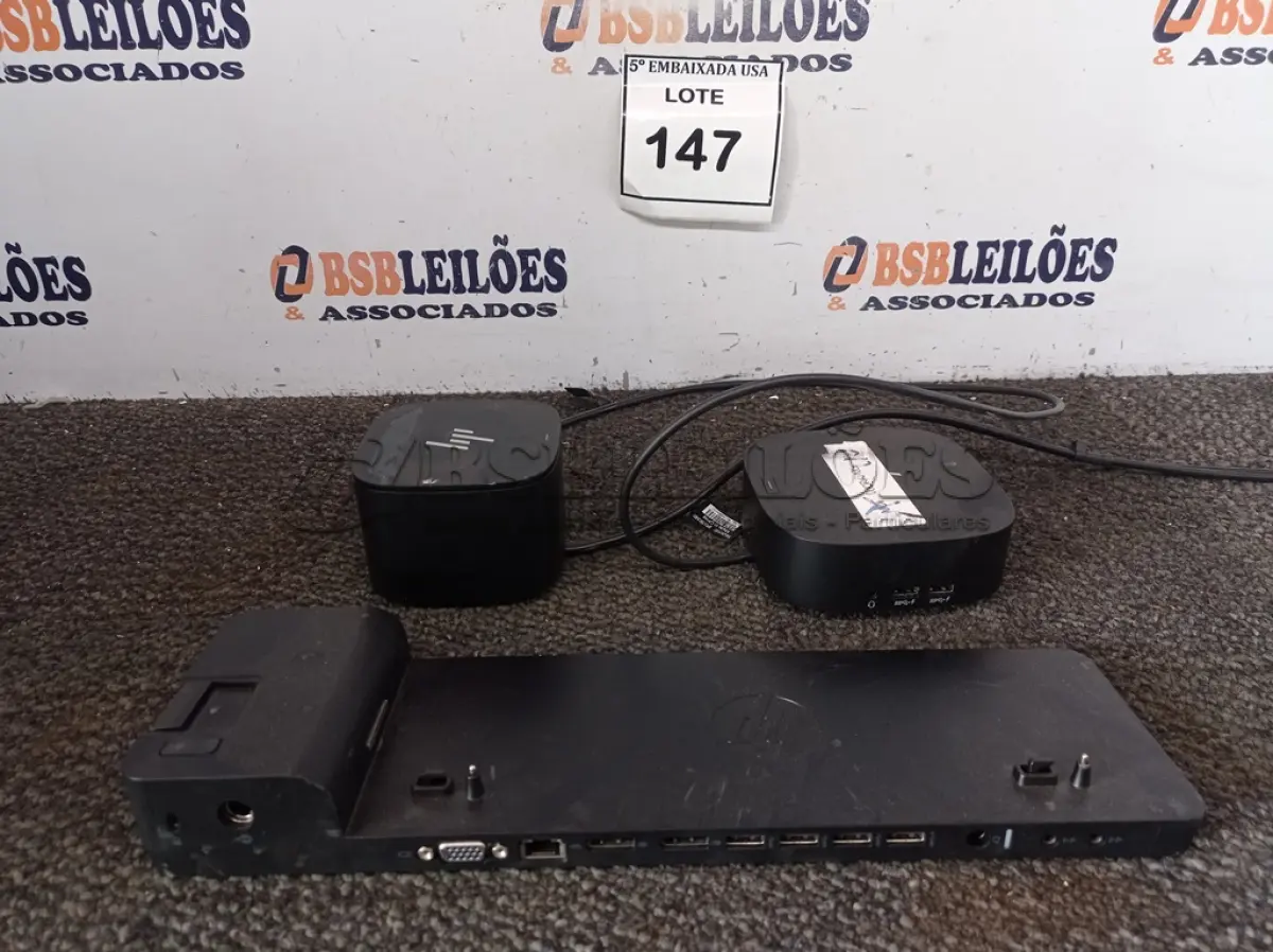 LOTE 147 - 01 ESTAÇÃO DE ANCORAGEM HP (DOCKING STATION DICKG5) E 01ESTAÇÃO DE ANCORAGEM HP (DOCKING STATION HSN IX01). (NO ESTADO EM QUE SE ENCONTRA. SUJEITO A AVARIAS OCULTAS/VISÍVEIS.)