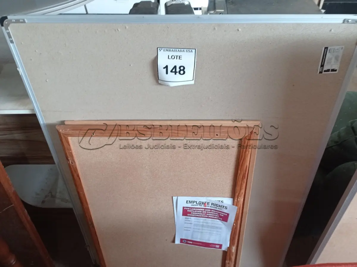 LOTE 148 - 03 QUADROS DE CORTIÇA (CORK BOARDS). (NO ESTADO EM QUE SE ENCONTRA. SUJEITO A AVARIAS OCULTAS/VISÍVEIS.)