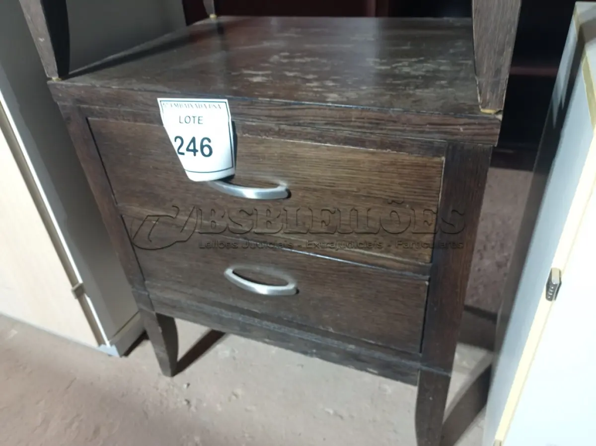 LOTE 246