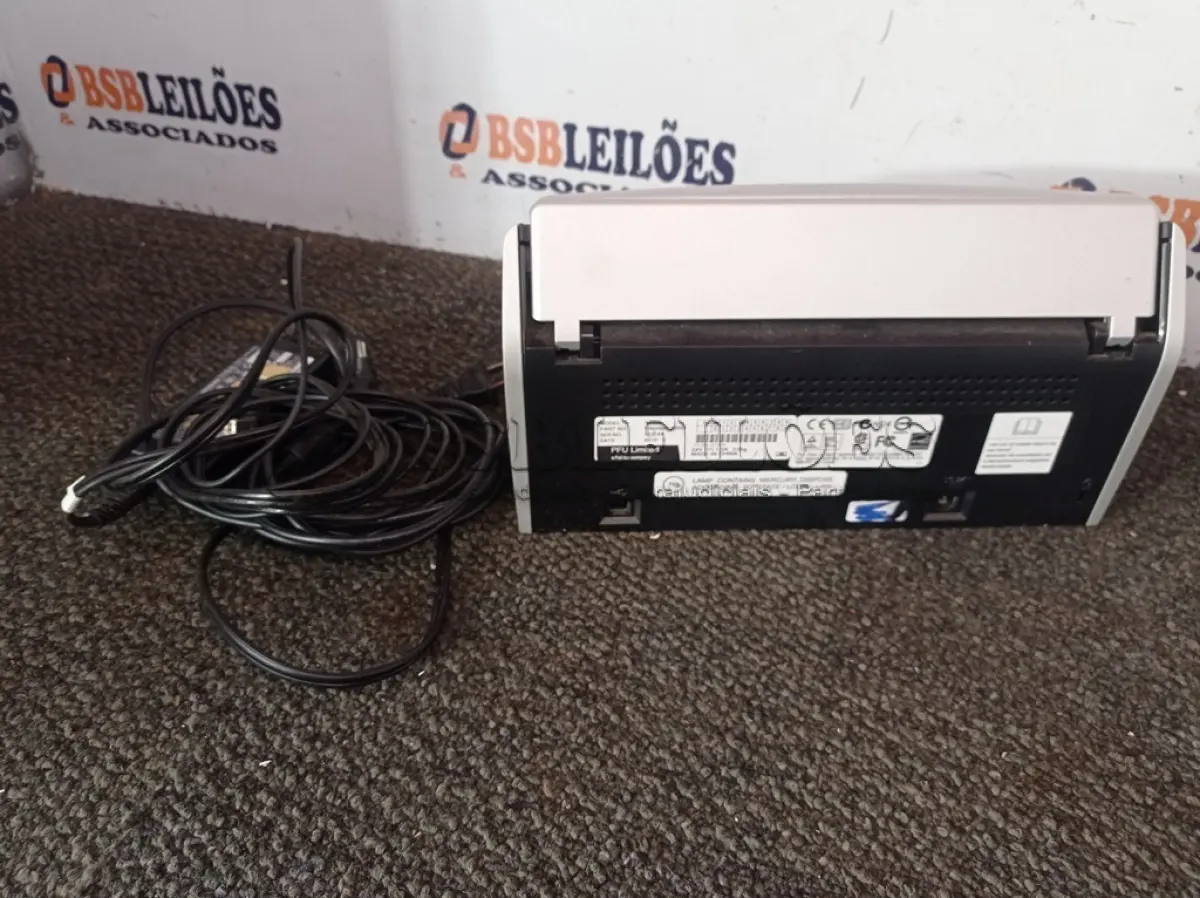 LOTE 098 - 01 SCANNER FUJITSU I51500. (NO ESTADO EM QUE SE ENCONTRA. SUJEITO A AVARIAS OCULTAS/VISÍVEIS.) AV9557E