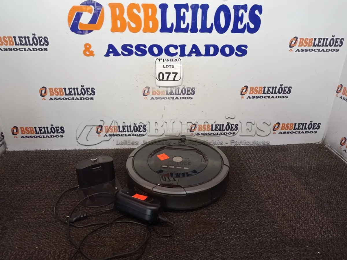 LOTE 077 - 01 ASPIRADOR ROBÔ MARCA IROBOT C/FONTE. (NO ESTADO) ATENÇÃO! FAZER A VISITAÇÃO ANTES DE ARREMATAR, NÃO SABEMOS SE FUNCIONA. LEILÃO NÃO TEM GARANTIA E NEM DEVOLUÇÃO, SUJEITO A POSSÍVEIS AVARIAS VISÍVEIS/OCULTAS E/OU AUSÊNCIA DE COMPONENTES.