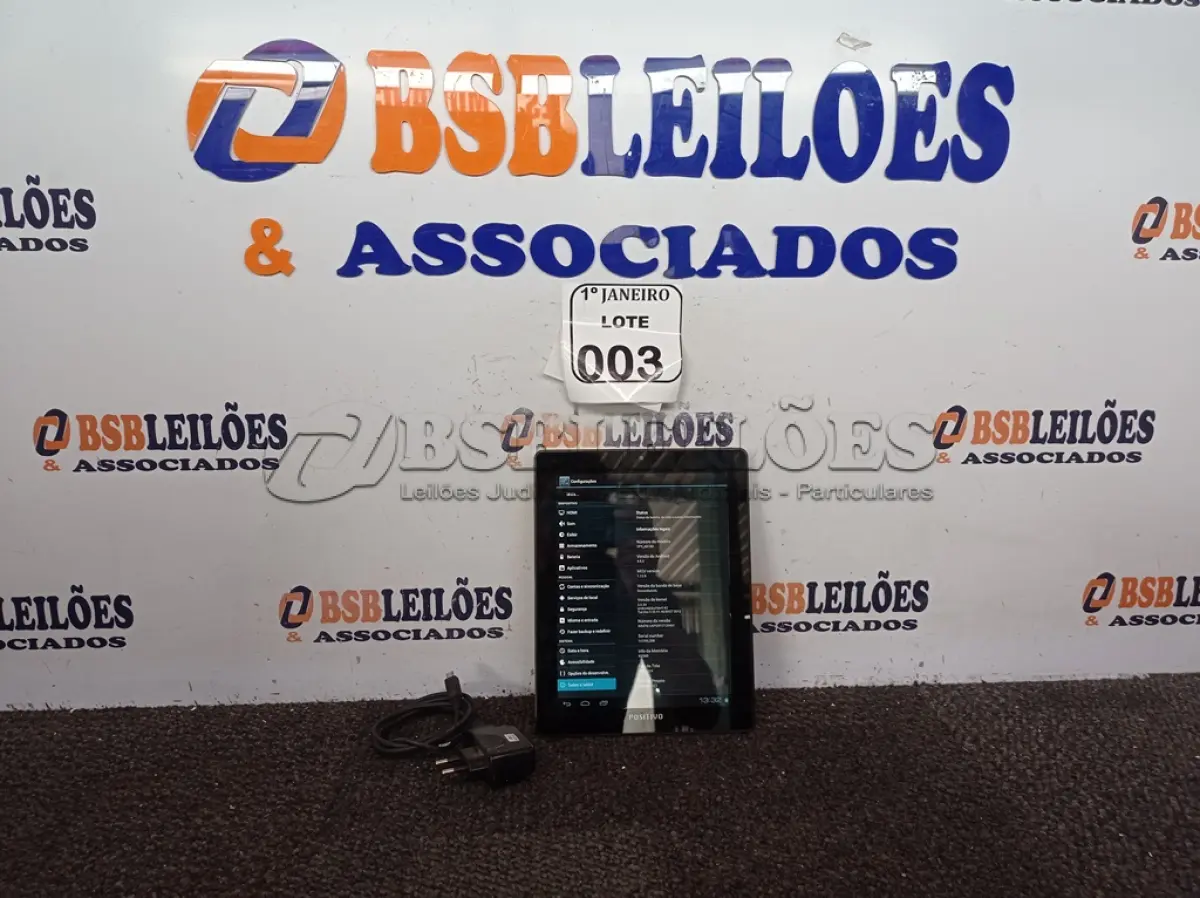 LOTE 003 - 01 TABLET MARCA POSITIVO C/CARREGADOR. (NO ESTADO) ATENÇÃO! FAZER A VISITAÇÃO ANTES DE ARREMATAR, NÃO SABEMOS SE FUNCIONA. LEILÃO NÃO TEM GARANTIA E NEM DEVOLUÇÃO, SUJEITO A POSSÍVEIS AVARIAS VISÍVEIS/OCULTAS E/OU AUSÊNCIA DE COMPONENTES.