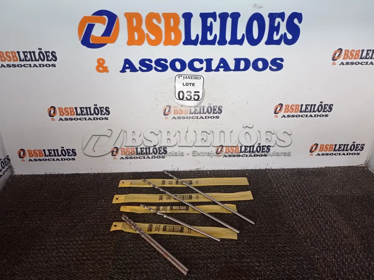 LOTE 035 - 02 BROCAS MOURÃO 5/16 X 280MM” E 02 BROCAS MOURÃO 5/16 X 400MM” MARCA FERTAK TOOLS (NOVO) (NO ESTADO) ATENÇÃO! FAZER A VISITAÇÃO ANTES DE ARREMATAR, NÃO SABEMOS SE FUNCIONA. LEILÃO NÃO TEM GARANTIA E NEM DEVOLUÇÃO, SUJEITO A POSSÍVEIS AVARIAS VISÍVEIS/OCULTAS E/OU AUSÊNCIA DE COMPONENTES.