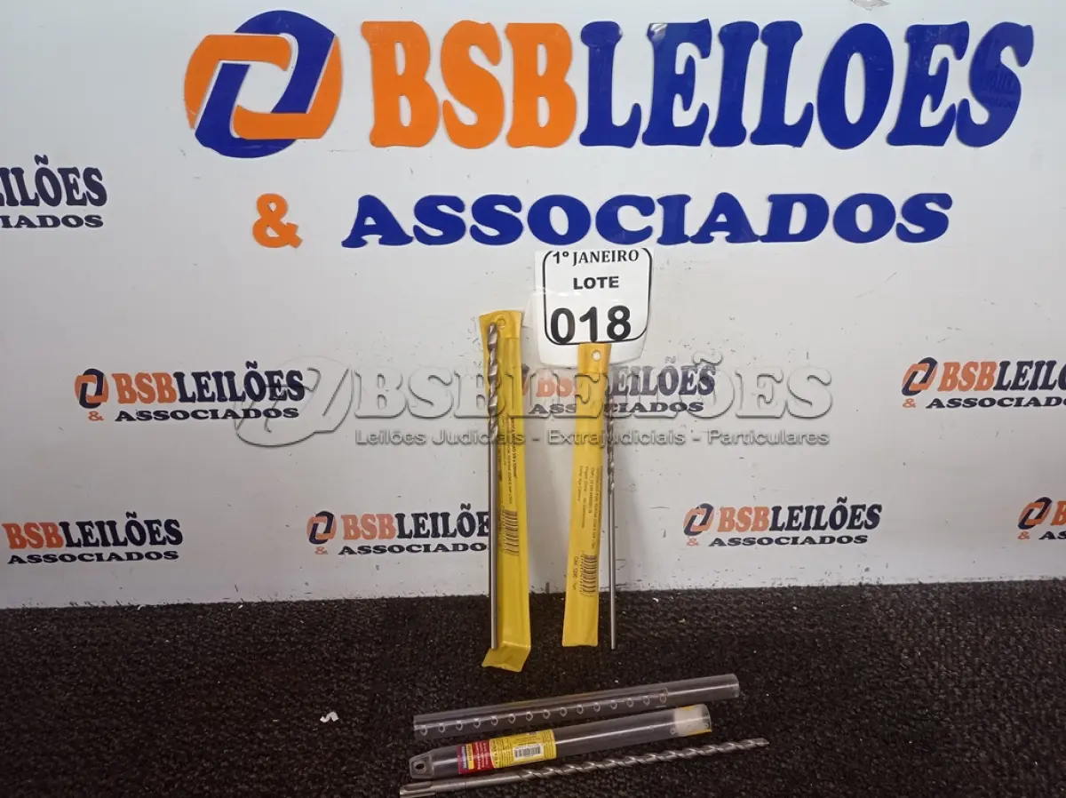 LOTE 018 - 01 BROCA P/CONCRETO 10X310MM” MARCA TRAMONTINA, 01 BROCA MOURÃO E FIBROCIMENTO ¼ X 250MM” E 01 BROCA MOURÃO 3/8 X 320MM” MARCA FERTAK TOOLS (NOVO). (NO ESTADO) ATENÇÃO! FAZER A VISITAÇÃO ANTES DE ARREMATAR, NÃO SABEMOS SE FUNCIONA. LEILÃO NÃO TEM GARANTIA E NEM DEVOLUÇÃO, SUJEITO A POSSÍVEIS AVARIAS VISÍVEIS/OCULTAS E/OU AUSÊNCIA DE COMPONENTES.