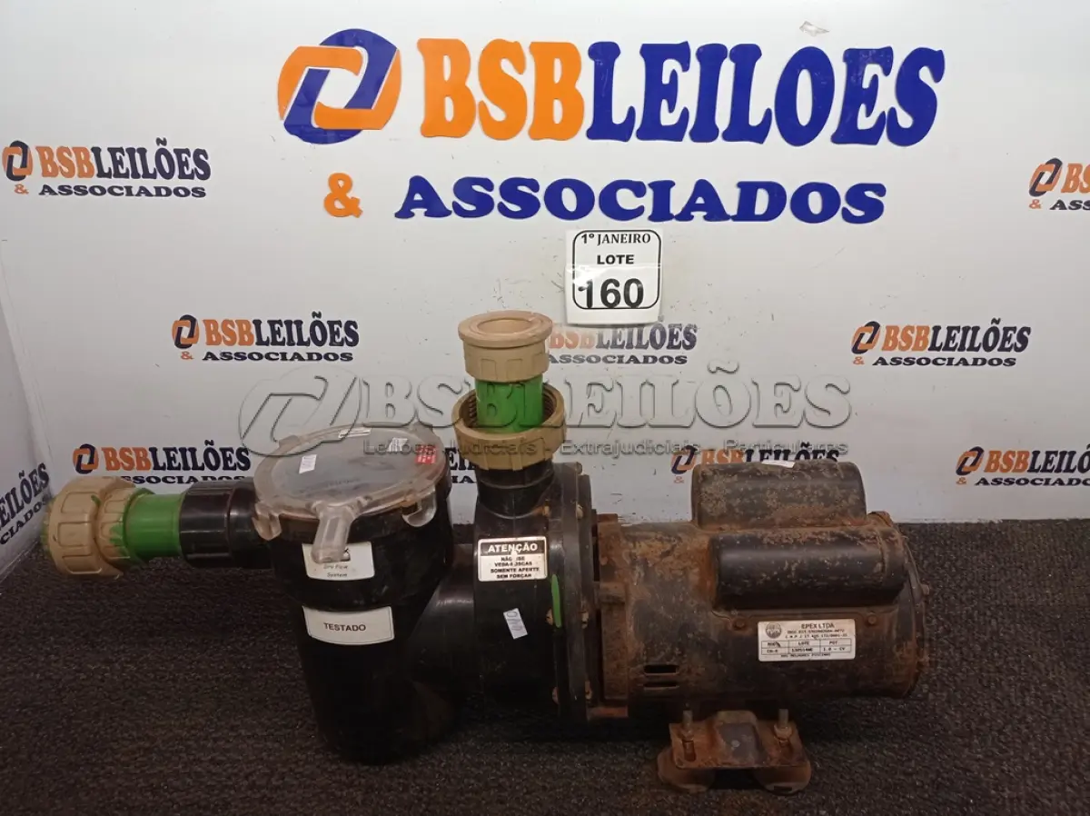 LOTE 160 - 01 MOTOR DE INDUÇÃO MONOFÁSICO COM PRÉ FILTRO E TERMÓSTATO MARCA VOGES. (NO ESTADO) ATENÇÃO! FAZER A VISITAÇÃO ANTES DE ARREMATAR, NÃO SABEMOS SE FUNCIONA. LEILÃO NÃO TEM GARANTIA E NEM DEVOLUÇÃO, SUJEITO A POSSÍVEIS AVARIAS VISÍVEIS/OCULTAS E/OU AUSÊNCIA DE COMPONENTES.
