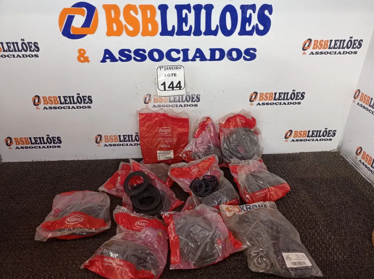 LOTE 144