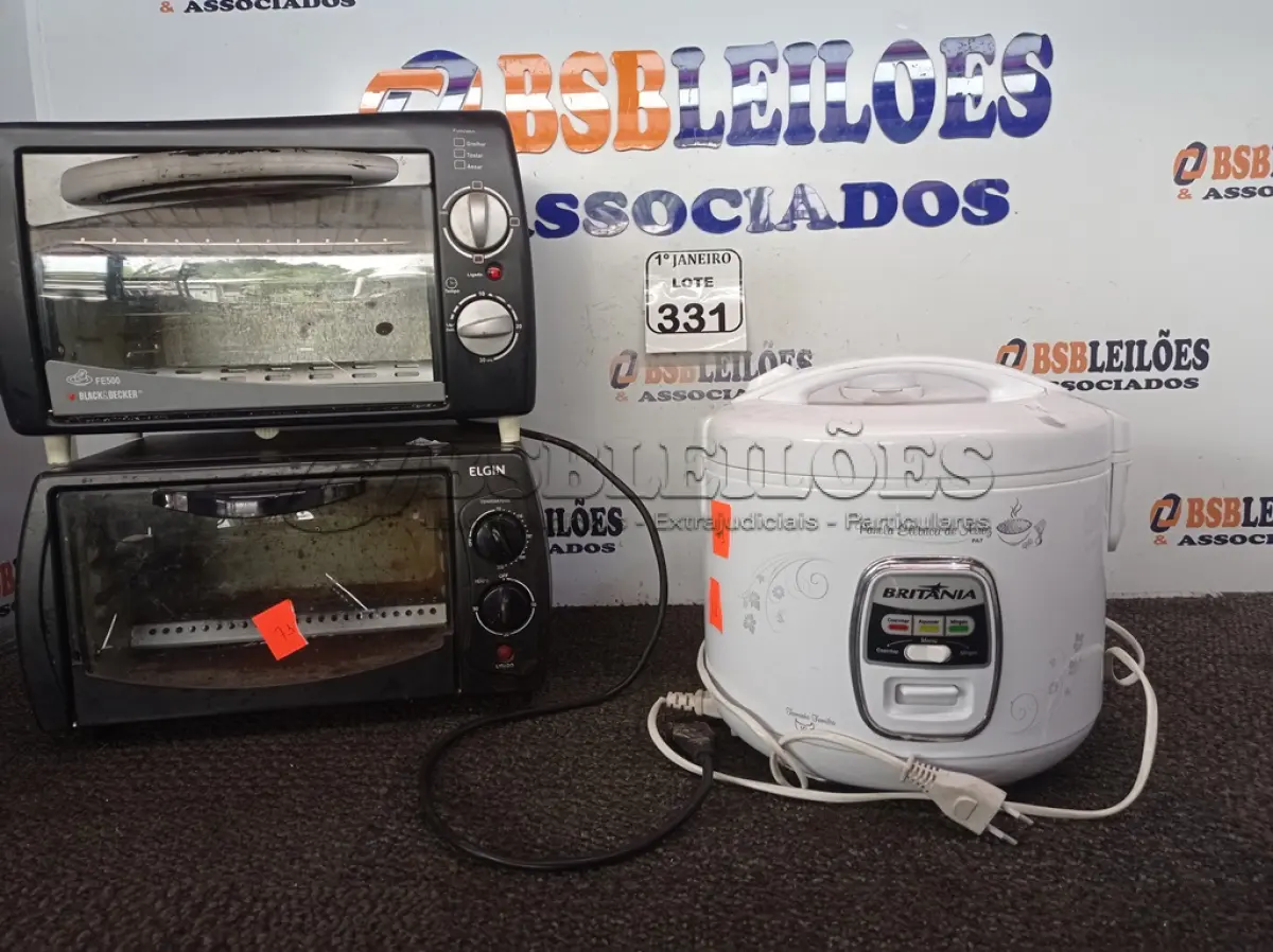 LOTE 331 - 02 FORNOS ELÉTRICOS MARCAS ELGIN E BLACK E DECKER E 01 PANELA ELÉTRICA MARCA BRITÂNIA. (NO ESTADO) ATENÇÃO! FAZER A VISITAÇÃO ANTES DE ARREMATAR, NÃO SABEMOS SE FUNCIONA. LEILÃO NÃO TEM GARANTIA E NEM DEVOLUÇÃO, SUJEITO A POSSÍVEIS AVARIAS VISÍVEIS/OCULTAS E/OU AUSÊNCIA DE COMPONENTES.