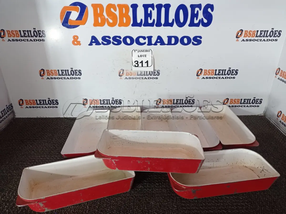 LOTE 311 - 07 TIGELAS DE FERRO. (NO ESTADO) ATENÇÃO! FAZER A VISITAÇÃO ANTES DE ARREMATAR, NÃO SABEMOS SE FUNCIONA. LEILÃO NÃO TEM GARANTIA E NEM DEVOLUÇÃO, SUJEITO A POSSÍVEIS AVARIAS VISÍVEIS/OCULTAS E/OU AUSÊNCIA DE COMPONENTES.