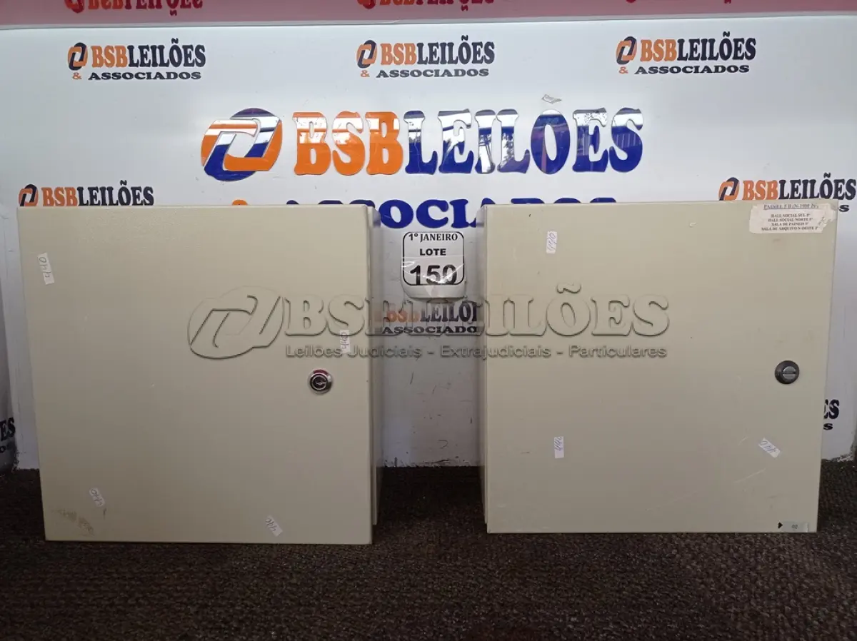 LOTE 150 - 02 QUADROS ELÉTRICOS EM AÇO. (NO ESTADO) ATENÇÃO! FAZER A VISITAÇÃO ANTES DE ARREMATAR, NÃO SABEMOS SE FUNCIONA. LEILÃO NÃO TEM GARANTIA E NEM DEVOLUÇÃO, SUJEITO A POSSÍVEIS AVARIAS VISÍVEIS/OCULTAS E/OU AUSÊNCIA DE COMPONENTES.