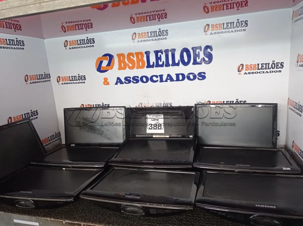LOTE 388 - 10 MONITORES MARCAS E MARCAS E MODELOS DIVERSOS P/RETIRADA DE PEÇAS. (NO ESTADO) ATENÇÃO! FAZER A VISITAÇÃO ANTES DE ARREMATAR, NÃO SABEMOS SE FUNCIONA. LEILÃO NÃO TEM GARANTIA E NEM DEVOLUÇÃO, SUJEITO A POSSÍVEIS AVARIAS VISÍVEIS/OCULTAS E/OU AUSÊNCIA DE COMPONENTES.