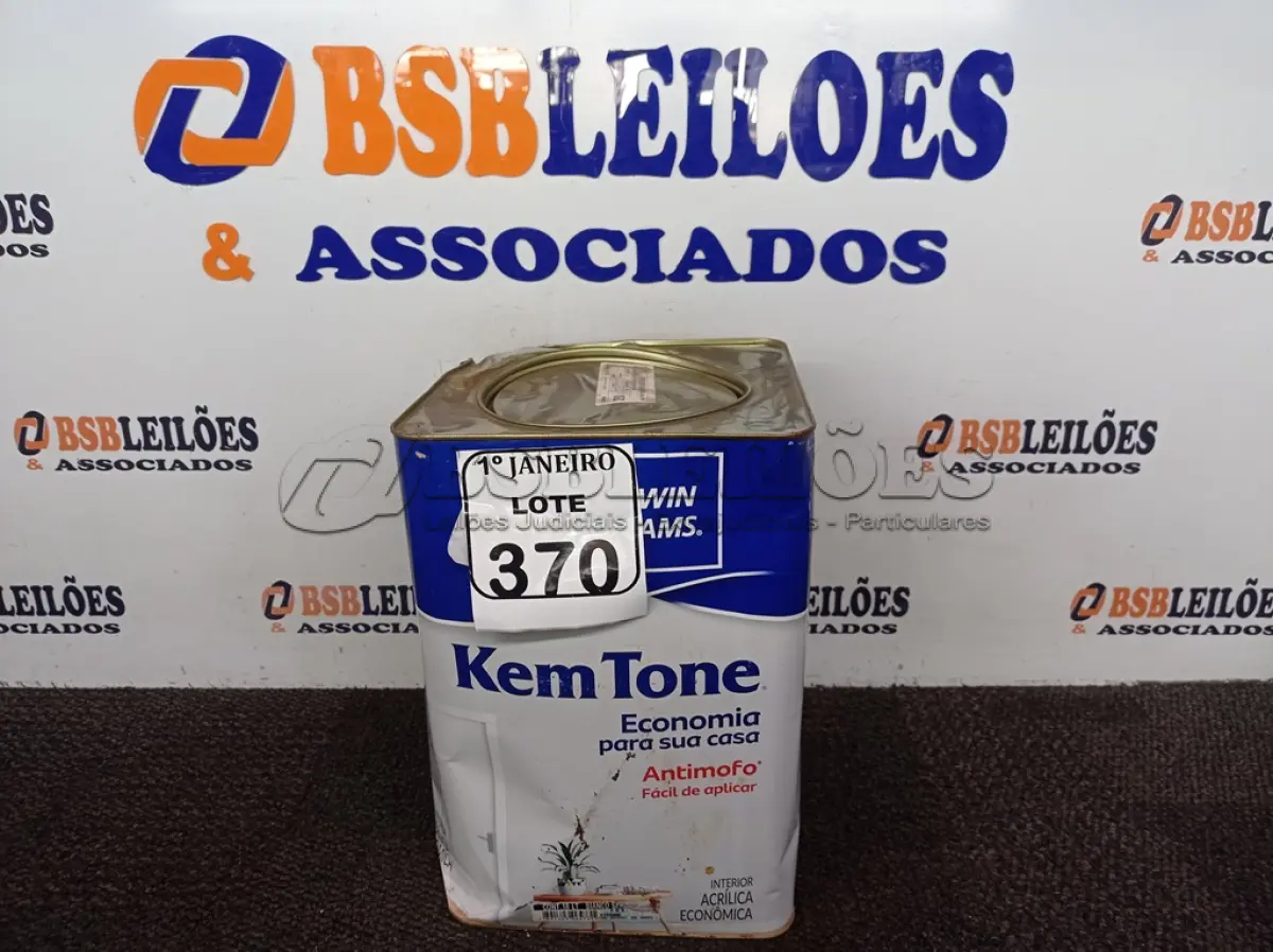 LOTE 370 - 01 LATA DE TINTA ACRÍLICA 18L MARCA SHERWIN WILLIANS. (NO ESTADO) ATENÇÃO! FAZER A VISITAÇÃO ANTES DE ARREMATAR, NÃO SABEMOS SE FUNCIONA. LEILÃO NÃO TEM GARANTIA E NEM DEVOLUÇÃO, SUJEITO A POSSÍVEIS AVARIAS VISÍVEIS/OCULTAS E/OU AUSÊNCIA DE COMPONENTES.