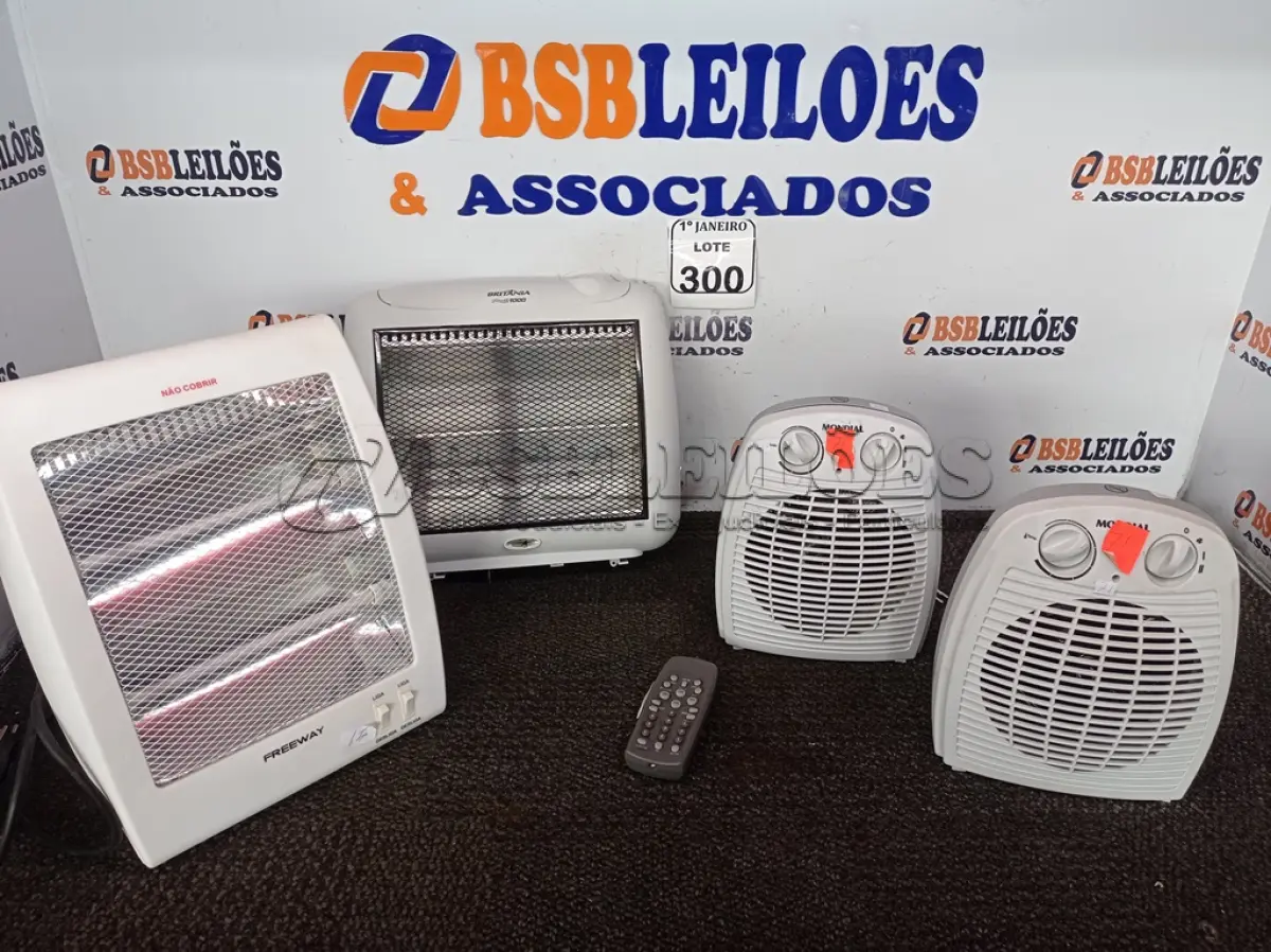 LOTE 300 - 04 AQUECEDORES PORTÁTEIS MARCAS E MODELOS DIVERSOS. (NO ESTADO) ATENÇÃO! FAZER A VISITAÇÃO ANTES DE ARREMATAR, NÃO SABEMOS SE FUNCIONA. LEILÃO NÃO TEM GARANTIA E NEM DEVOLUÇÃO, SUJEITO A POSSÍVEIS AVARIAS VISÍVEIS/OCULTAS E/OU AUSÊNCIA DE COMPONENTES.