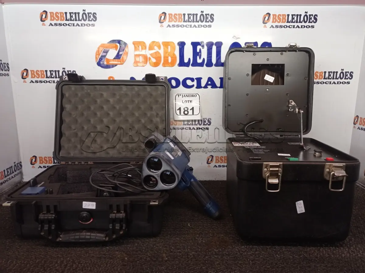 LOTE 181 - 01 APARELHO DE RADAR MÓVEL MARCA LASER TECH.  (NO ESTADO) ATENÇÃO! FAZER A VISITAÇÃO ANTES DE ARREMATAR, NÃO SABEMOS SE FUNCIONA. LEILÃO NÃO TEM GARANTIA E NEM DEVOLUÇÃO, SUJEITO A POSSÍVEIS AVARIAS VISÍVEIS/OCULTAS E/OU AUSÊNCIA DE COMPONENTES.