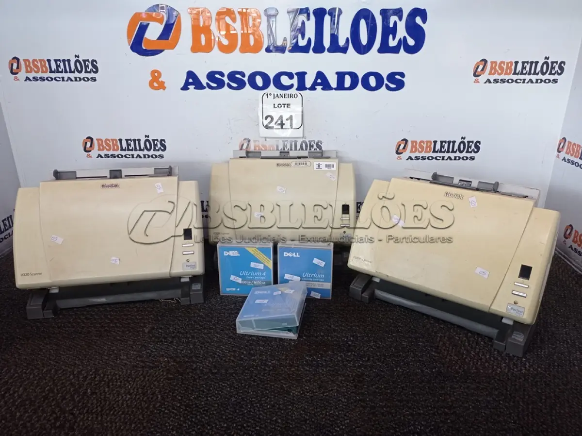 LOTE 241 - 03 SCANNERS MARCA KODAK E 10 UNIDADES DRIVERS DE MEMÓRIA. (NO ESTADO) ATENÇÃO! FAZER A VISITAÇÃO ANTES DE ARREMATAR, NÃO SABEMOS SE FUNCIONA. LEILÃO NÃO TEM GARANTIA E NEM DEVOLUÇÃO, SUJEITO A POSSÍVEIS AVARIAS VISÍVEIS/OCULTAS E/OU AUSÊNCIA DE COMPONENTES.
