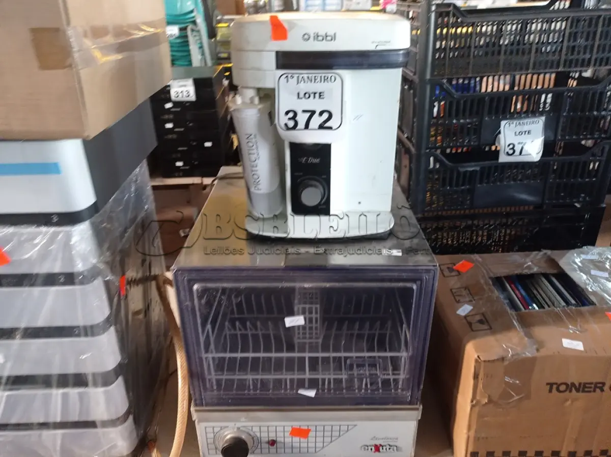 LOTE 372