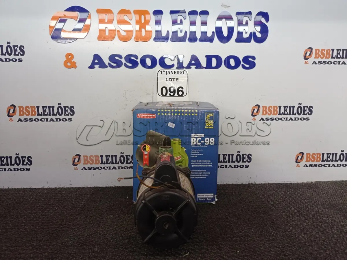 LOTE 096 - 01 MOTOBOMBA CENTRIFUGA SILENCIOSA MODELO BC-98 MARCA SCHNEIDER. (NO ESTADO) ATENÇÃO! FAZER A VISITAÇÃO ANTES DE ARREMATAR, NÃO SABEMOS SE FUNCIONA. LEILÃO NÃO TEM GARANTIA E NEM DEVOLUÇÃO, SUJEITO A POSSÍVEIS AVARIAS VISÍVEIS/OCULTAS E/OU AUSÊNCIA DE COMPONENTES.