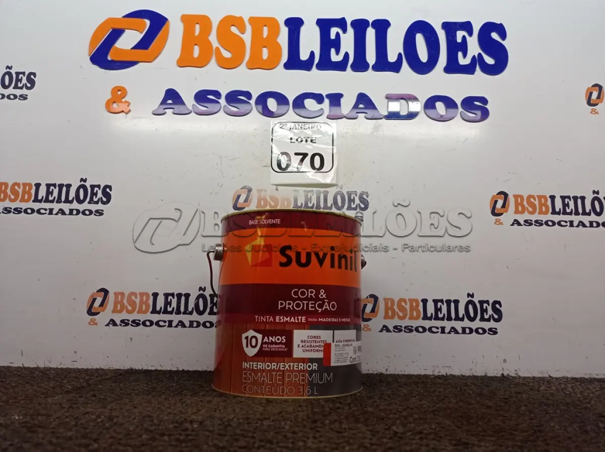 LOTE 070 - 01 LATA DE TINTA SUVINIL ESMALTE PREMIUM INTERIOR/EXTERIOR 3,6L NA COR VERMELHA. (NO ESTADO) ATENÇÃO! FAZER A VISITAÇÃO ANTES DE ARREMATAR, NÃO SABEMOS SE FUNCIONA. LEILÃO NÃO TEM GARANTIA E NEM DEVOLUÇÃO, SUJEITO A POSSÍVEIS AVARIAS VISÍVEIS/OCULTAS E/OU AUSÊNCIA DE COMPONENTES.