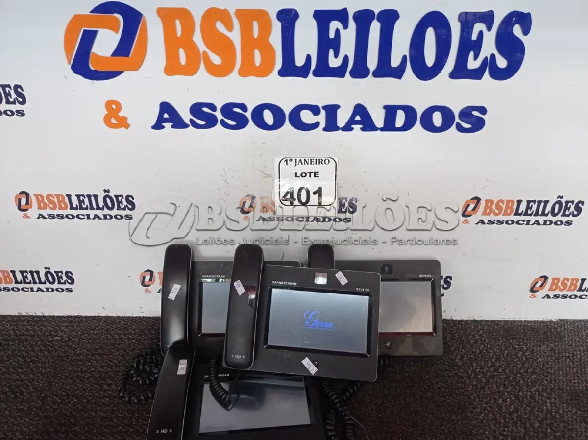 LOTE 401 - 04 APARELHOS TELEFÔNICOS TELA TOUCH MARCA GRANDSTREAM. (NO ESTADO) ATENÇÃO! FAZER A VISITAÇÃO ANTES DE ARREMATAR, NÃO SABEMOS SE FUNCIONA. LEILÃO NÃO TEM GARANTIA E NEM DEVOLUÇÃO, SUJEITO A POSSÍVEIS AVARIAS VISÍVEIS/OCULTAS E/OU AUSÊNCIA DE COMPONENTES.