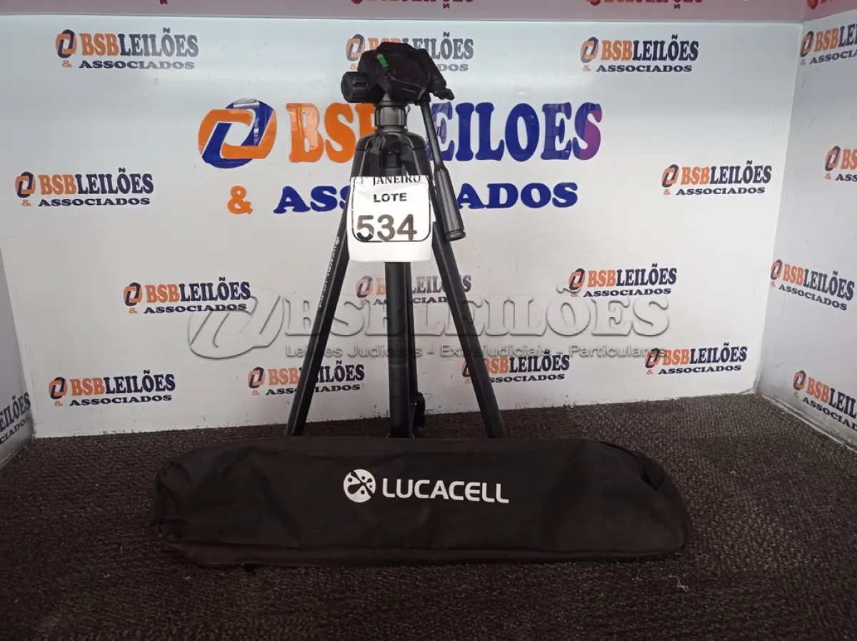 LOTE 534 - 01 TRIPÉ PARA CÂMERA TOMATE MTG-3016. (NO ESTADO) ATENÇÃO! FAZER A VISITAÇÃO ANTES DE ARREMATAR, NÃO SABEMOS SE FUNCIONA. LEILÃO NÃO TEM GARANTIA E NEM DEVOLUÇÃO, SUJEITO A POSSÍVEIS AVARIAS VISÍVEIS/OCULTAS E/OU AUSÊNCIA DE COMPONENTES.