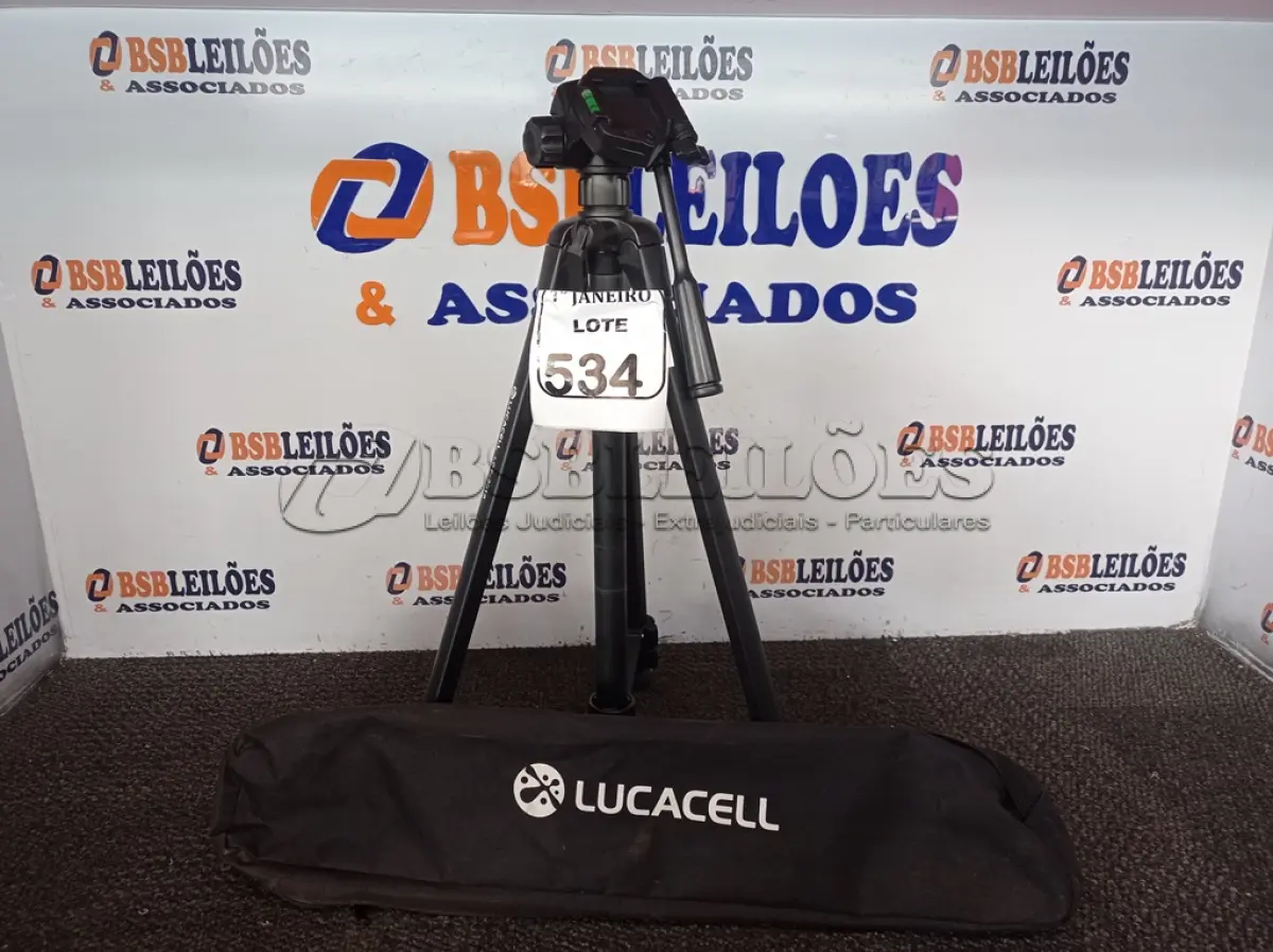 LOTE 534 - 01 TRIPÉ PARA CÂMERA TOMATE MTG-3016. (NO ESTADO) ATENÇÃO! FAZER A VISITAÇÃO ANTES DE ARREMATAR, NÃO SABEMOS SE FUNCIONA. LEILÃO NÃO TEM GARANTIA E NEM DEVOLUÇÃO, SUJEITO A POSSÍVEIS AVARIAS VISÍVEIS/OCULTAS E/OU AUSÊNCIA DE COMPONENTES.